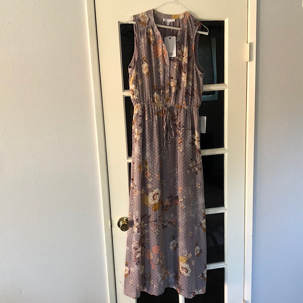 NWT DR2 Petite Floral Dotted Maxi Dress